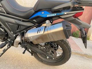 Moto Voge 650 DSX Negra y Azul