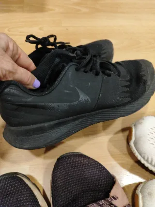 Lote 3 pares zapatillas Adidas y Nike