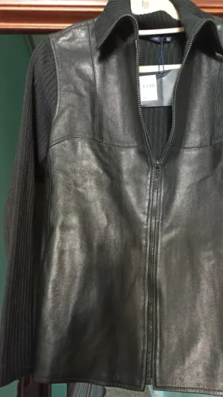 Chaqueta cuero y punto