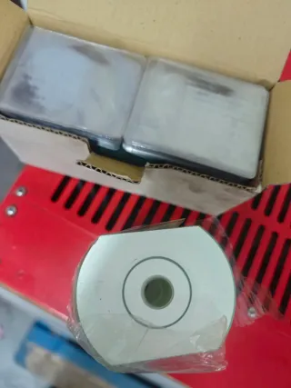 Lote 100 CD-R + Tarrina + Paquete CD Card