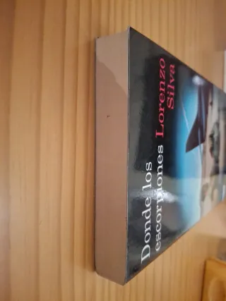 Donde los escorpiones (Spanish Edition)