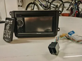 Radio Pioneer Pantalla DVD/USB/MP3 + Mando