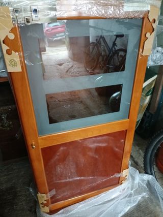 2 muebles con baldas en cerezo