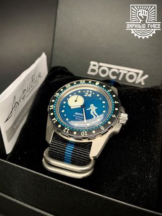 Vostok Amphibia Cosmodiver Luna Dude con correa