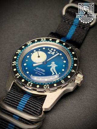 Vostok Amphibia Cosmodiver Luna Dude con correa