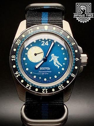 Vostok Amphibia Cosmodiver Luna Dude con correa