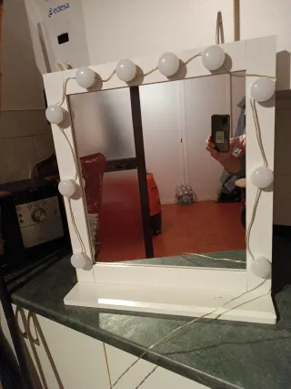 Specchio per camera da letto per bambina