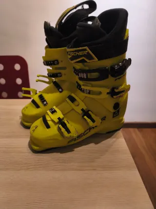 Botas de esquí Fischer amarillas