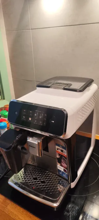 Cafetera Philips Serie 2300 como nueva!