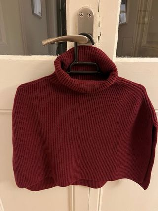 Capa de lana granate