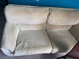 Mueble de dos plazas muy amplio