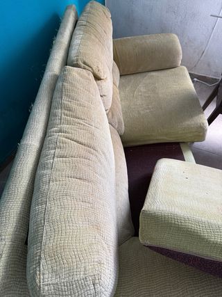 Mueble de dos plazas muy amplio