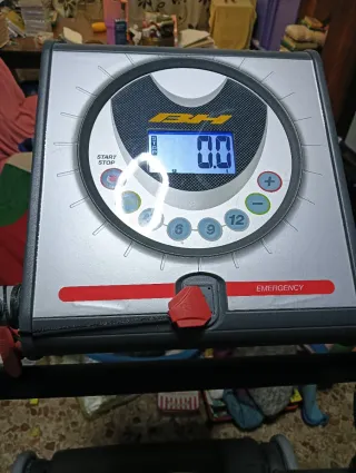 Cinta de correr BH Fitness. Funcionando.