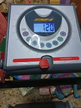 Cinta de correr BH Fitness. Funcionando.