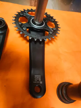 Bielas Shimano Deore XT + pedalier + pedales