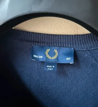 Jersey fino de cuello de pico Fred Perry,  talla L