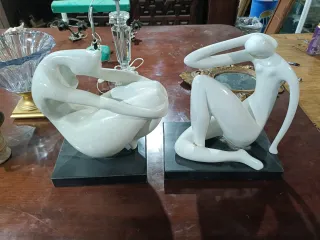 Figuras de porcelana pareja.