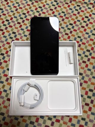 iPhone 14 Medianoche