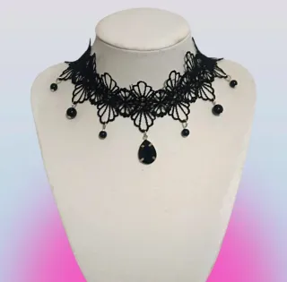 Collana particolare in stile Dark Gothic. Nuova