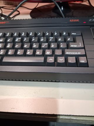 SPECTRUM SINCLAIR +2 COMO NUEVO!! Salida video