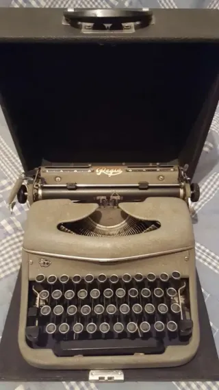 Variedad objetos. Más que los de las fotografías.