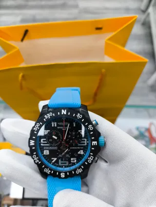Breitling Endurance Pro Azul