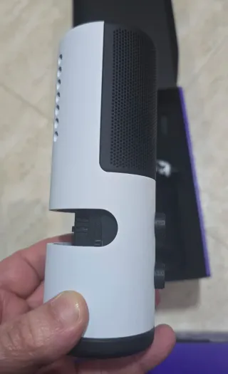 Micrófono NZXT Capsule streaming calidad estudio.