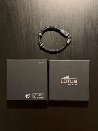 Pulsera Lotus Style trenzada negra y plata
