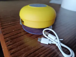 Altavoz Bluetooth Amarillo