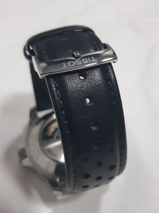 Reloj Tissot Automático Negro y Plateado