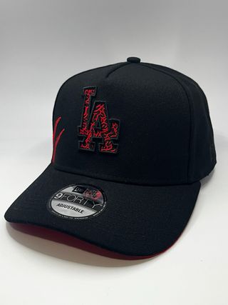 Gorra New Era 9FORTY LA Los Angeles Negra y Roja