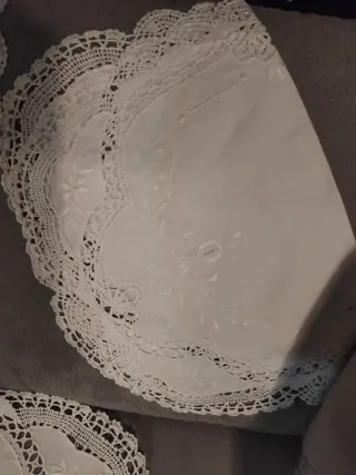 Centrotavola e Tovaglioli Cotone Ricamati