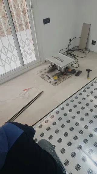 Suelo laminado Triana 10mm AC5