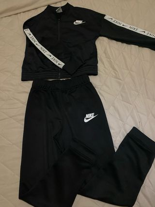 Conjunto Chándal Nike Negro