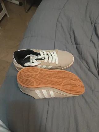 Zapatillas Adidas Campus Beige Blancas