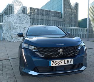 PEUGEOT 3008 1.2 Puretech 130CV SS ALLURE Cuidadis