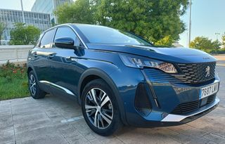PEUGEOT 3008 1.2 Puretech 130CV SS ALLURE Cuidadis