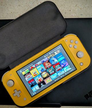 Nintendo Switch Lite 256GB