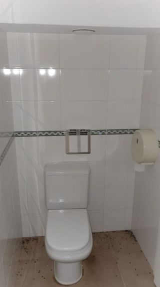 Local Comercial Convertible A Vivienda En Ronda