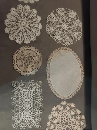 Lotto centrini vintage ricamati