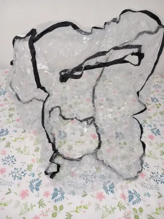 Carrito de bebé gris