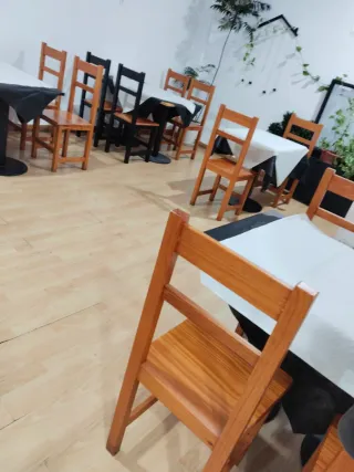 6 Mesas y 24 Sillas Madera Bar Restaurante