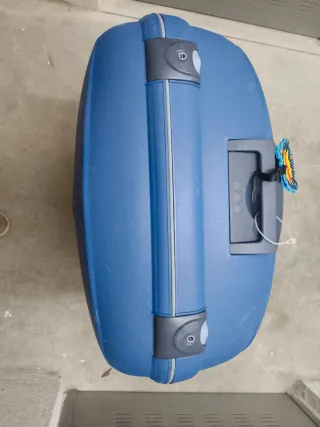 Maleta rígida Roncato azul