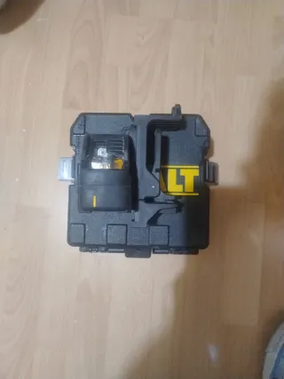 Nivel Láser Dewalt lo vendo por 100€
