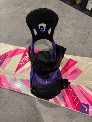 Tabla y fijaciones de snow marca Head, talla 149