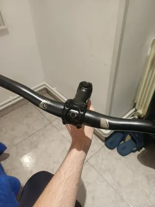 Manillar 680mm y potencia bici