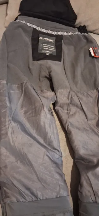 Pantalón de esquí negro con tirantes