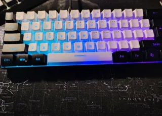 Teclado Gaming Mecánico RGB Blanco/Negro