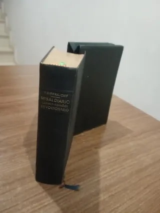 Misal Diario Latino - Español . Devocionario .