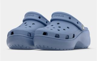 Zuecos Crocs con plataforma azul